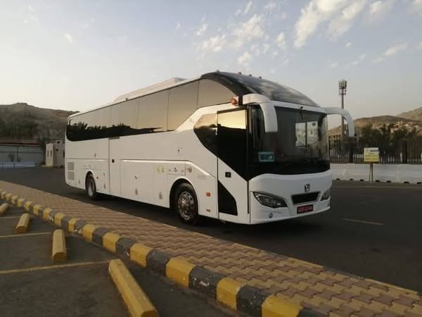 باص رحلة عمرة من الدمام إلى مكة المكرمة — صورة 2